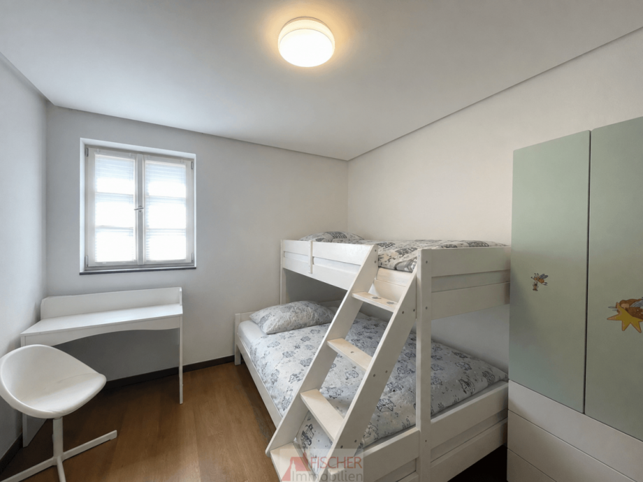 Kinderzimmer 1 (KI bearbeitet) Erdgeschosswohnung M�nsheim