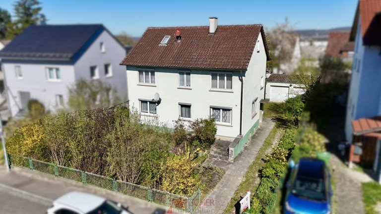 Au�enansicht gro�er Vorgarten Vaihingen an der Enz Zweifamilienhaus Charmanter Klassiker mit viel Potenzial - Ihr zuk�nftiges Familienzuhause auf gro�em Grundst�ck...