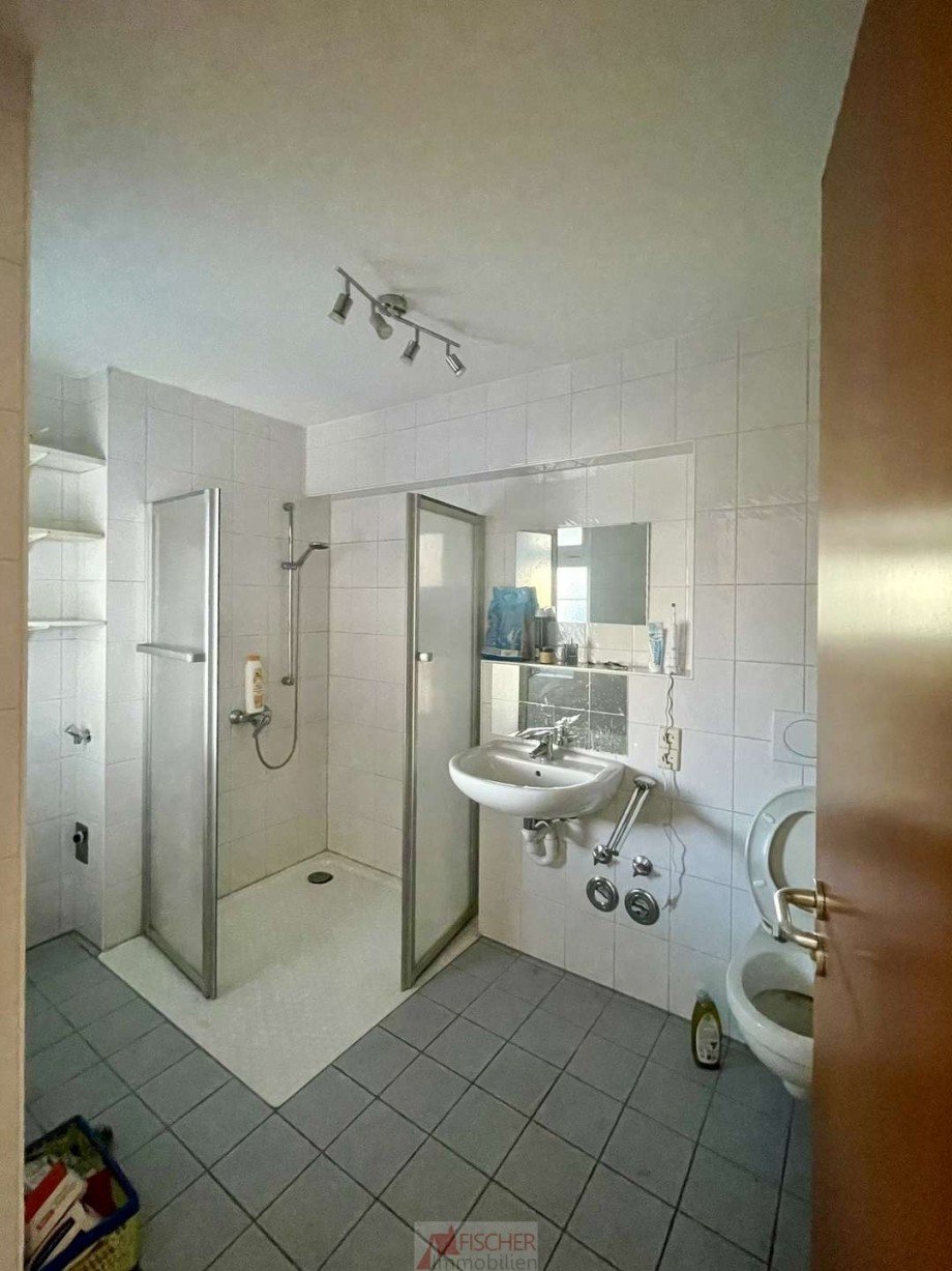 Duschbad Erdgeschosswohnung Sersheim