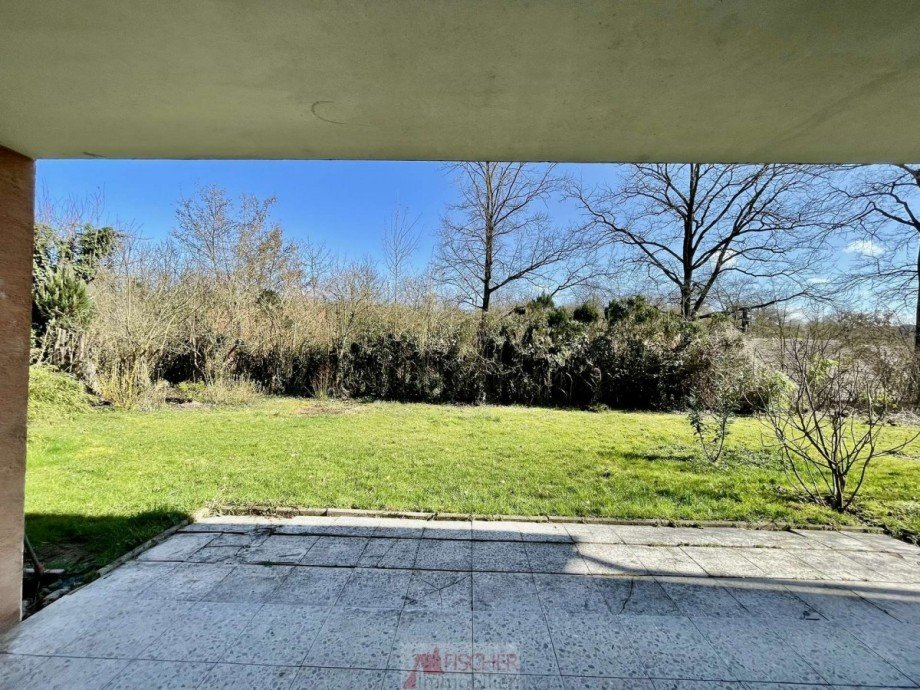 Terrasse Gartengeschoss Zweifamilienhaus Oberriexingen