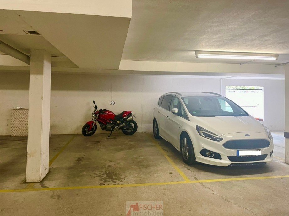 optional TG-Stellplatz zzgl. 60 EUR monatl. Wohnung Vaihingen an der Enz