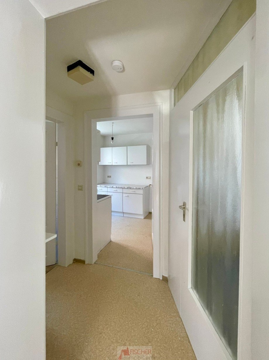 Flur zur K�che Wohnung 3 Mehrfamilienhaus Vaihingen an der Enz-Kleinglattbach