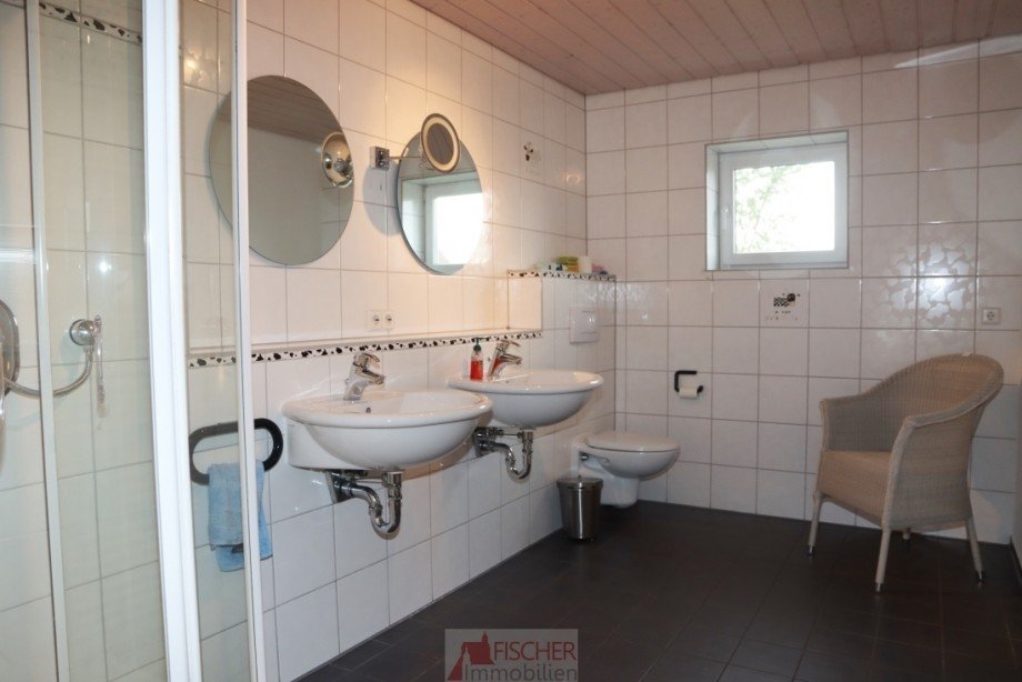 2. Bad OG Einfamilienhaus Vaihingen/Enz