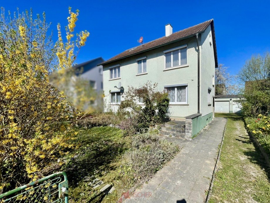 Zufahrt zum Haus Zweifamilienhaus Vaihingen an der Enz