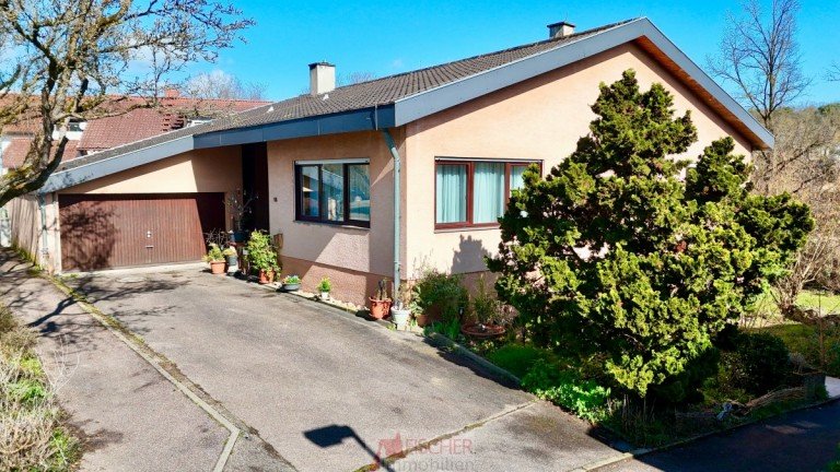 Au�enansicht Oberriexingen Zweifamilienhaus Mehr Raum. Mehr Stil. Mehr Zuhause mit Panoramablick!