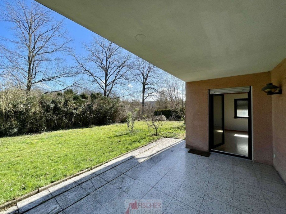 Terrasse Gartengeschoss Zweifamilienhaus Oberriexingen