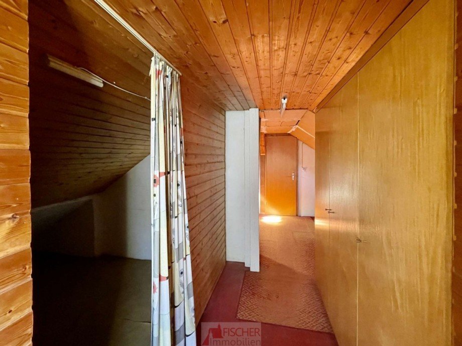 Dachboden Flur Zweifamilienhaus Vaihingen an der Enz