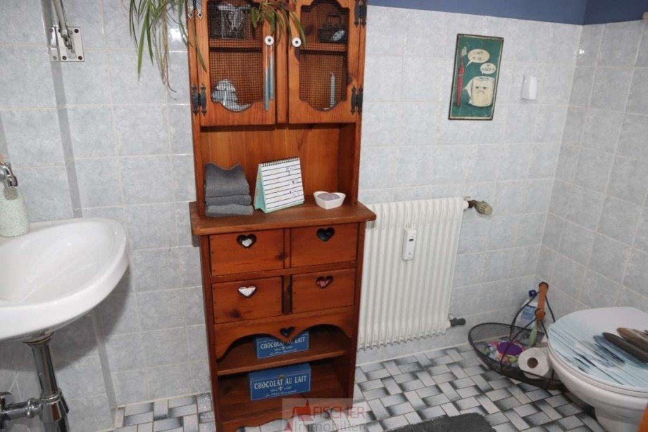 Separates WC 3 Zi EG Mehrfamilienhaus Hohenstein-�denwaldstetten
