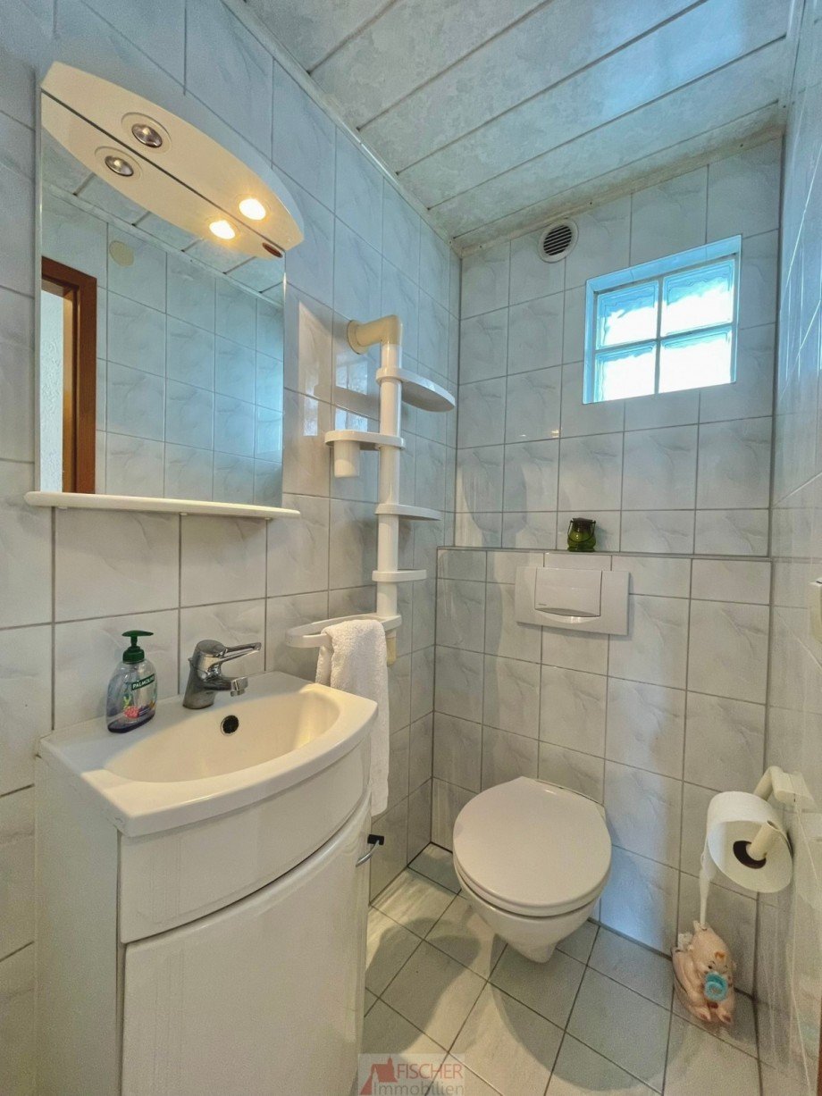 G�ste WC 1.OG Etagenwohnung Vaihingen/Enz-Enzweihingen