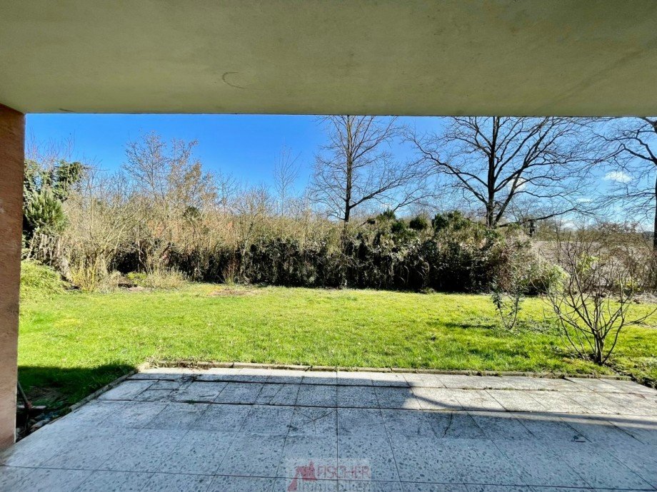 Terrasse Gartengeschoss Zweifamilienhaus Oberriexingen