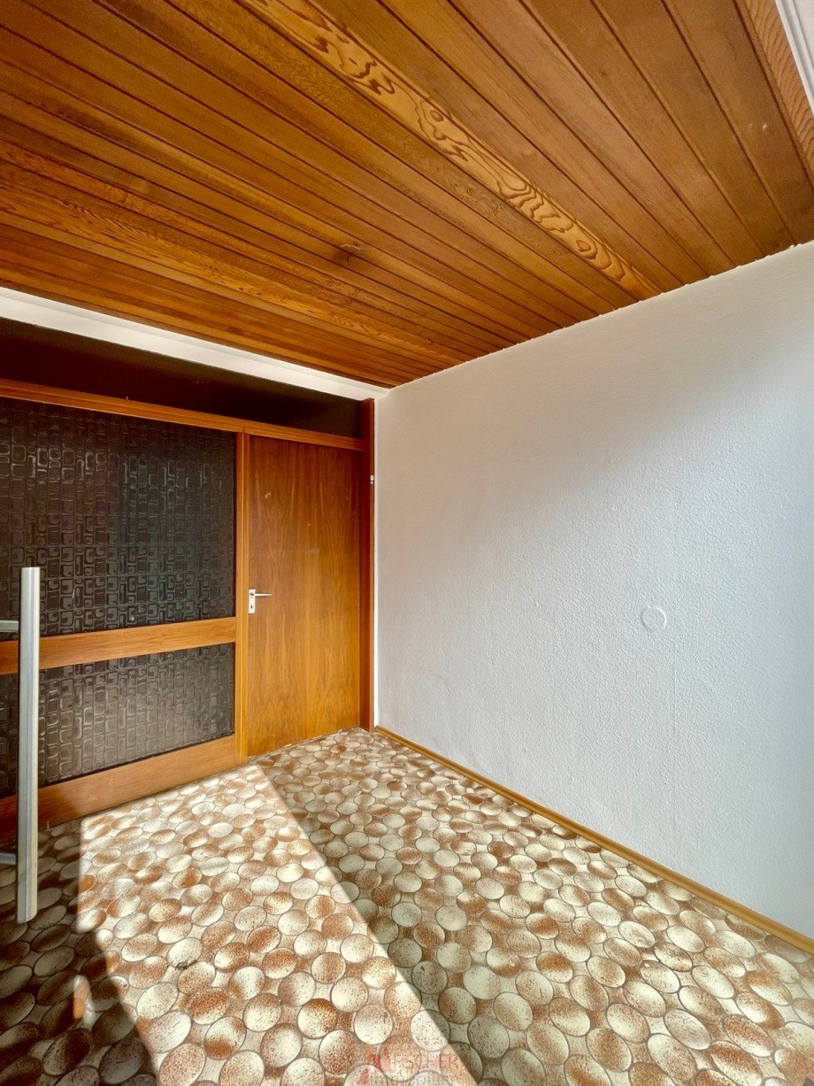 Eingangsbereich Gartengeschoss Zweifamilienhaus Oberriexingen