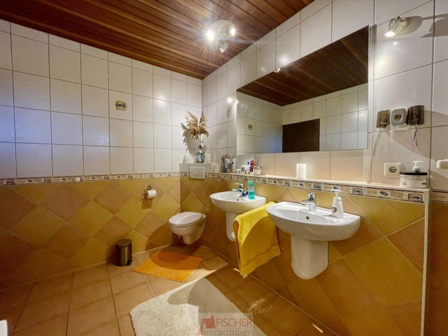 Badezimmer EG Zweifamilienhaus Oberriexingen